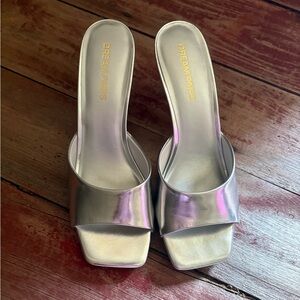Dream Pairs Iridescent Silver Slide Mules